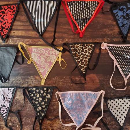 Photo Mardis Gras throws - mixed lot of 100 patterned g-string panties $80