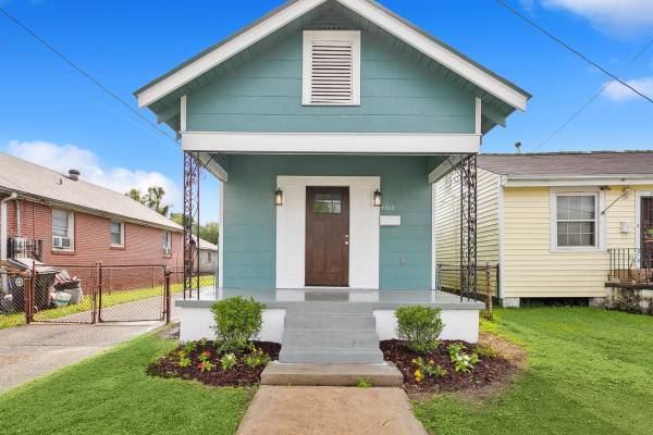 Photo Renovated 2bd1bth New Orleans $179,000