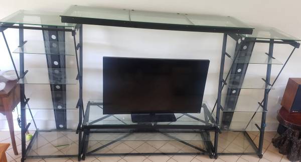 Photo Tv Stand Entertainment Center, Large $80