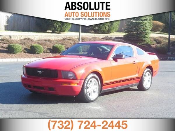 Photo 2007 Ford Mustang V6 Deluxe 2dr Fastback - $6,200 (Ford Mustang Coupe)