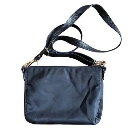 A NEW DAY Navy Blue Crossbody Bag Purse Gold Zipper $29