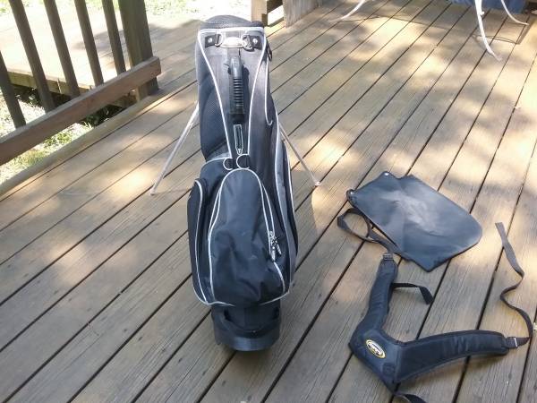 Photo Coors light Golf bag $90