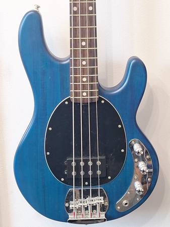 Ernie Ball Sterling Bass, Sub Series, Translucent Blue $250