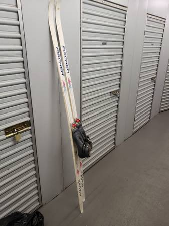 Fischer Crownbase 750 Nordic Skis wpoles,boots $20