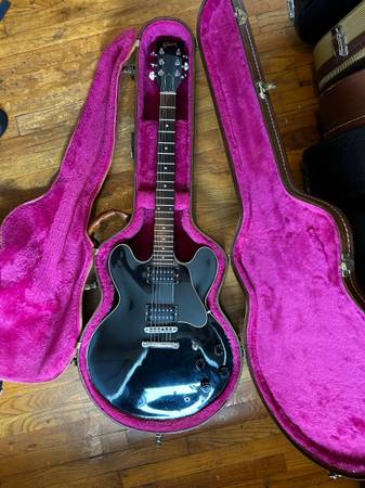 Photo Gibson ES-335 Studio 1989 Electric Guitar with OHSC $2,750