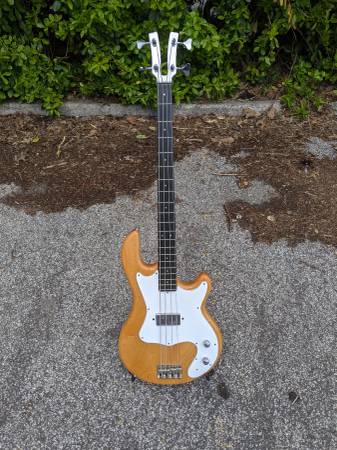 Kramer 250B Aluminum Neck Bass $1,250