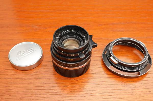 Photo Leica 35mm f2 Summicron V2 (Tab) Lens - Very Good $1,400