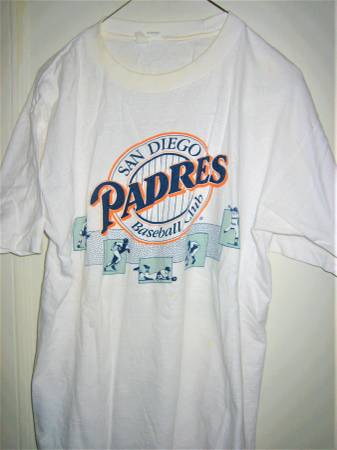 Photo San Diego Padres T-Shirt $22