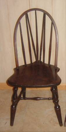 Photo Vintage Windsor Brace Back Dining Side Chair (Nichols  Stone), 2 $85
