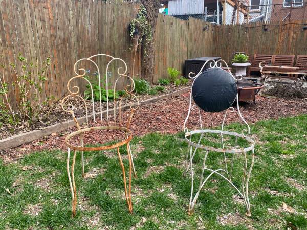 Photo Wrought Iron vintage chair shells $75