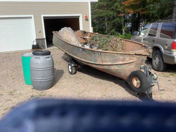 16 aluminum duck boat $850