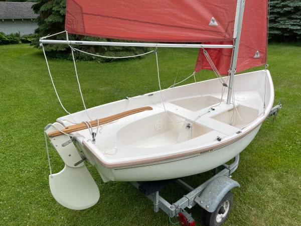 2001 Bauer 10 sailing dinghy $1,850