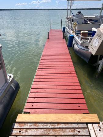 Boat dock -30 ft $800