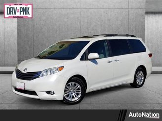 Photo Used 2015 Toyota Sienna XLE for sale