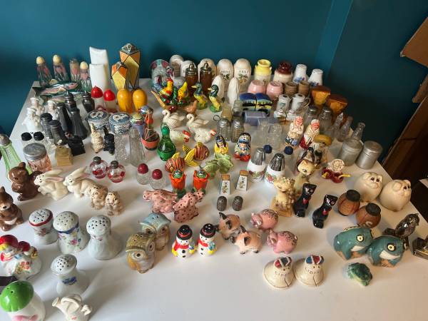 Photo Vintage Salt and pepper Shaker collection $400