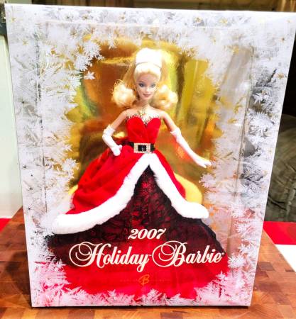Photo 2007 Christmas Holiday Barbie Collector Special Edition New in Box $295