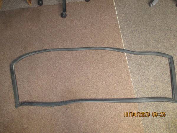 Photo 73-79 Ford pick up windshield gasket $20
