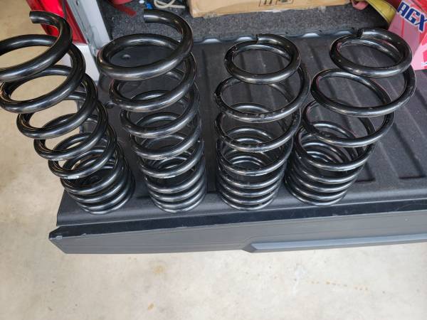 Photo Fox body mustangs coil springs $250
