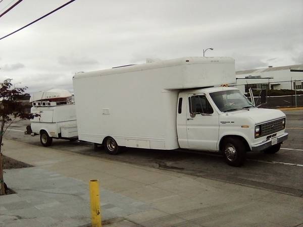 Photo Mobile Business Start Up or RV with Trailer Diesel Dually $13,950