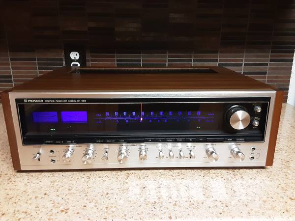 Photo PIONEER Model SX-939 Stereo Receiver (70wpc) $750
