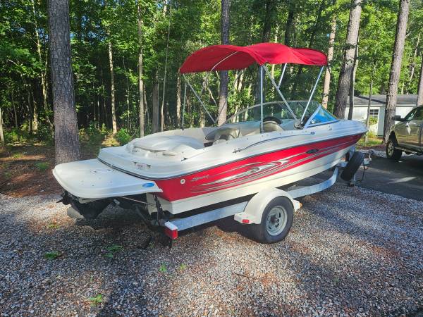 SEA RAY 2004 FOR SALE $9,000