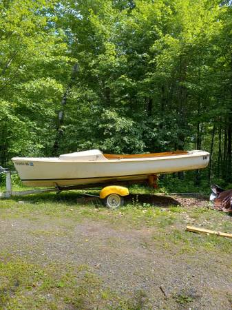 Photo 17 foot Sail Star sailboat $400