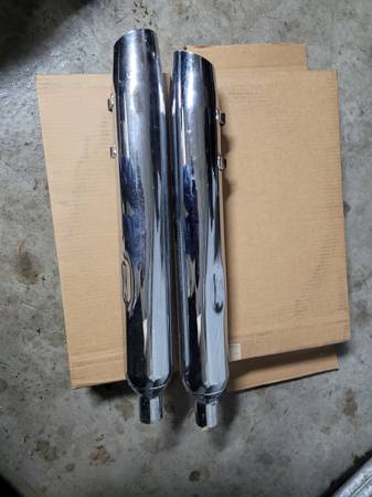 Photo 2008 road glide exhaust $100