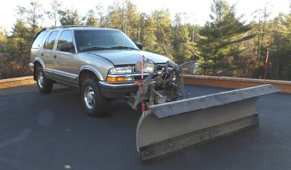 Chevy S10 Blazer With Western 7 1 2 Snow Plow 1199 Wisconsin