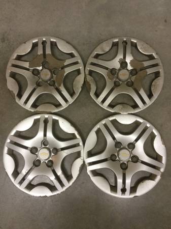 Photo Four (4) Hubcaps  Wheel Covers From 2004 Chevrolet Malibu $2