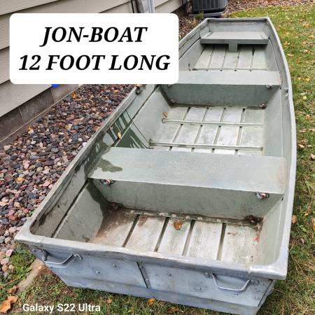 JON-BOAT OLDER 12 FOOT $300