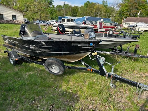 Photo Lund Boat w Motor and Trailer $7,000