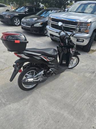 Photo 150cc Scooter for sale $2,299