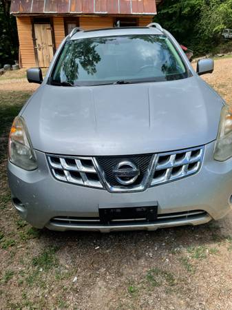 Photo 2013 Nissan Rogue SV with SL Package - $12,650 (Oxford)