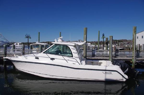 Photo Yard Maintained 2007 Boston Whaler 345 Conquest in Great Condition $50,000