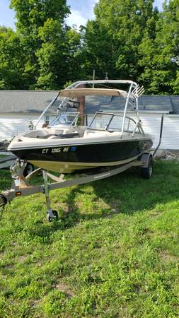 2005 Moomba Outback Wakeboard Boat