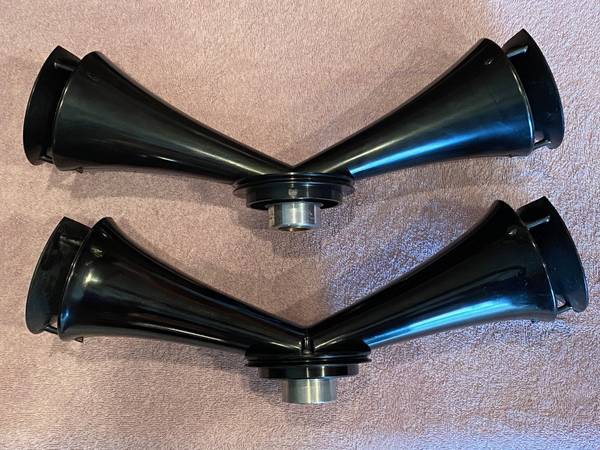 Photo Leslie Speaker Horns With Bearings - Two Available $125