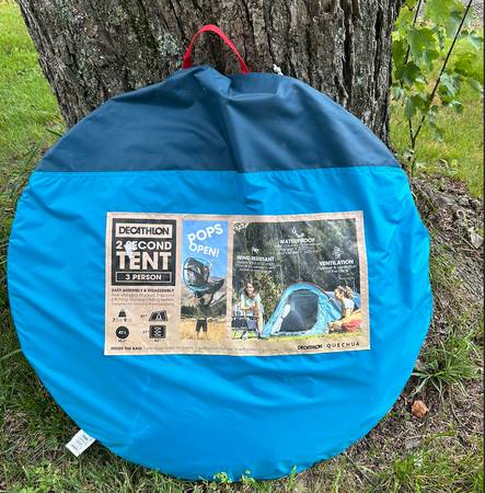 Photo New Decathlon 2 Second Tent- 3 Person Tent for Cing $40