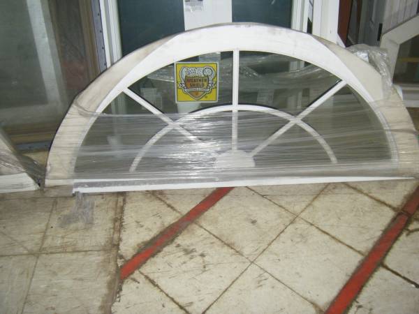 Photo Round top windows - $325 (south windham) lsaquo image 1 of 2 rsaquo 348 windham center rd near Rte.32 (google map)