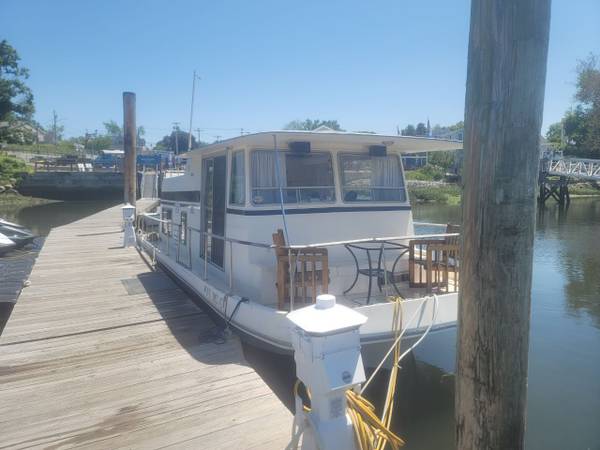 Photo 34 HOUSE BOAT -LIVEABOARD-OR-FOR-SALE--OR RENT $25,500