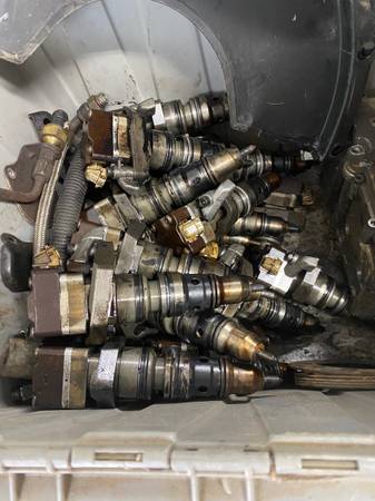 Photo Fuel injectors 7.3 ford diesel $75