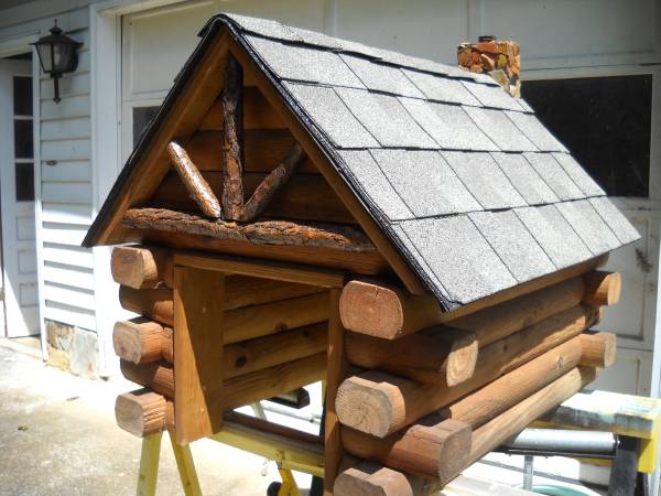 Photo Log Cabin Dog House  Cat House. $175