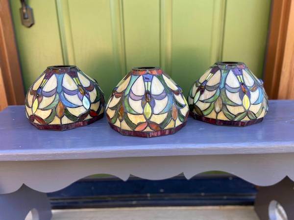 Photo Vintage Tiffany style stained glass pendant light shade or l shade $75
