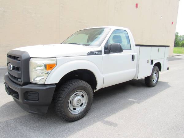 Photo 2012 FORD F250 SD WT  28K MILES  UTILITY  4X4  1 OWNER  - $28,995 (NO DOC FEES)