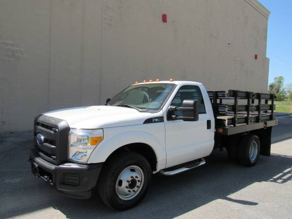 2012 FORD F350 XL SD  24K MILES  FLATBED  1 OWNER  DUALLY  - $31,995 (NO DOC FEES)