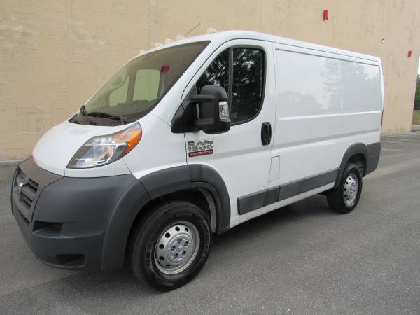 Photo 2017 RAM PROMASTER 1500 CARGO  1 OWNER  - $27,995 (NO DOC FEES)