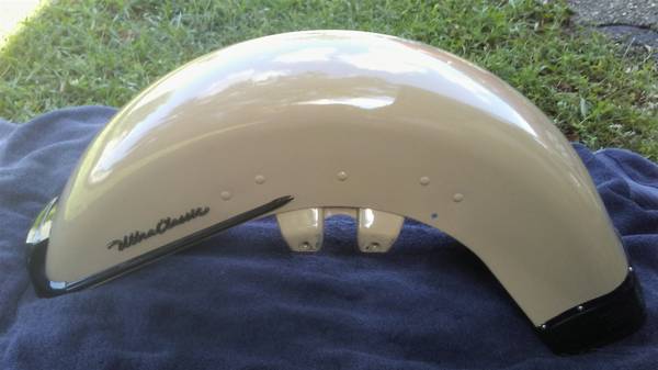 Photo 2007-2012 Harley Ultra Classic Front Fender with Trim $175