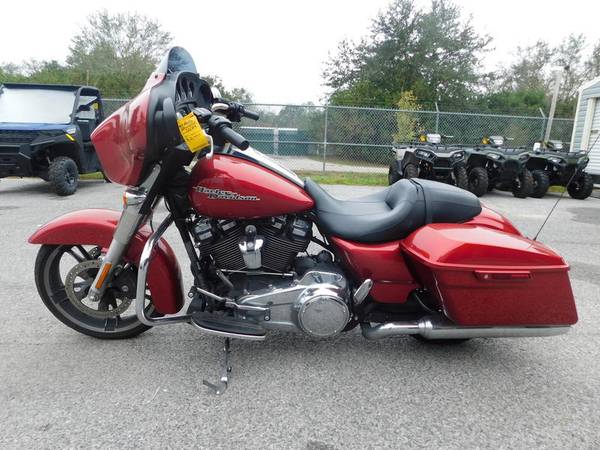 Photo 2019 Harley-Davidson FLHX - Street Glide $15,955