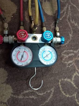 Photo AC air conditioning freon manifold gauges pressure r134a or r12 or r22 $45