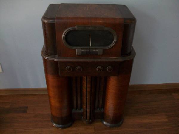 Photo Antique RCA Victor Radio Art Deco $175