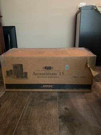 Photo Bose Acoustimass 15 Home Theatre Speaker System $200